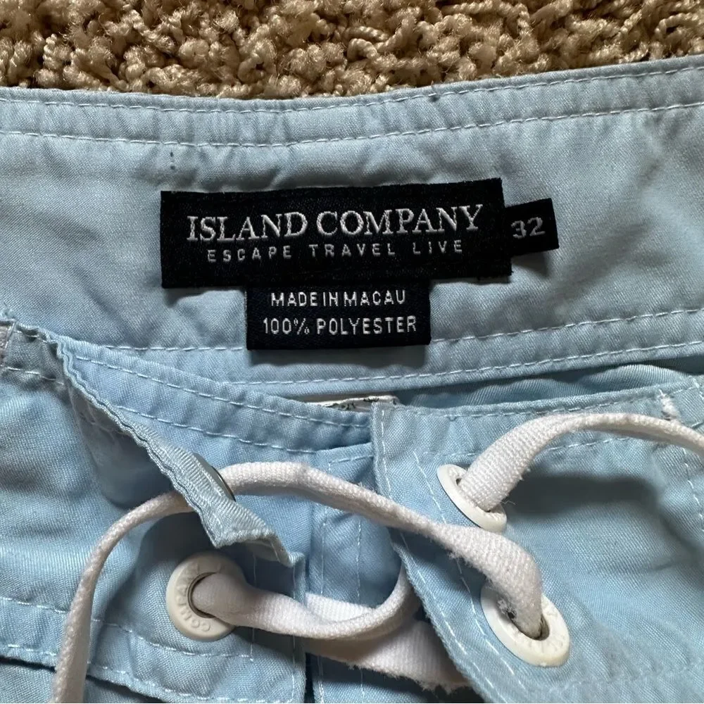 NWOT Island Company Mens Swim Trunks Board Short